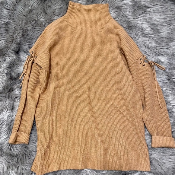 NEW BCBGMaxAzria Sweater Pullover - Picture 2 of 9